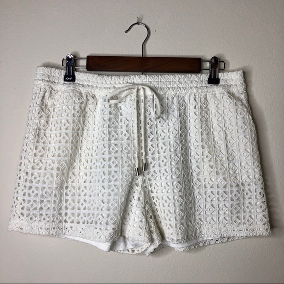 Anthropologie Pants - Anthropologie Elevenses White Lace Crochet Shorts
